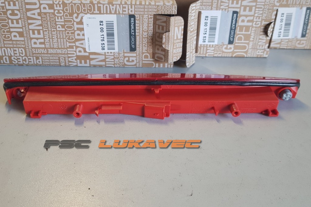 RENAULT MEGANE 2 KARAVAN TREĆE ŠTOP SVJETLO 8200175538