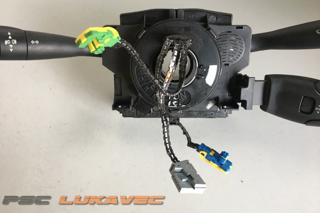 PEUGEOT 307 ZAVOJNICA VOLANA PEUGEOT 307 RUČICE SVJETALA