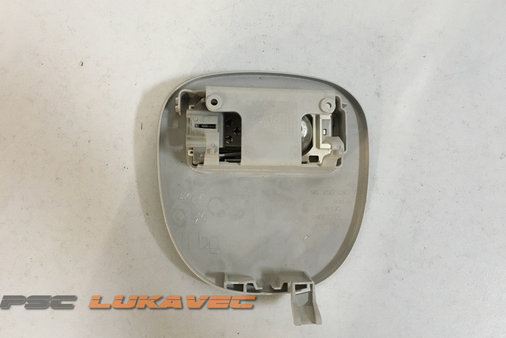 PEUGEOT 206 SVJETLO KABINE PEUGEOT 206 SVIJETLO U KABINI 9625049077