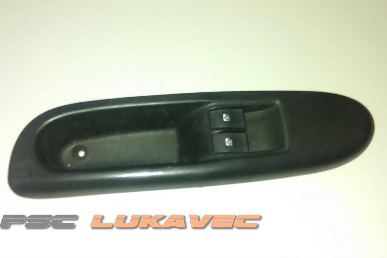 RENAULT CLIO 2 PREKIDAČ PODIZAČA STAKLA 8200084003