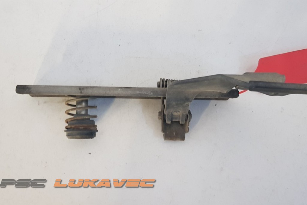 RENAULT CLIO 2 BRAVA PREDNJE HAUBE 8200069296
