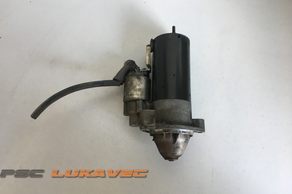 AUDI A4 ALNASER 1.9 TDI 068911024G