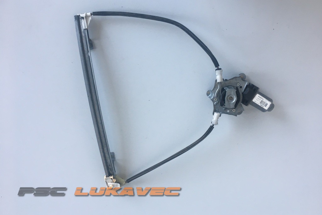 RENAULT CLIO 2 PODIZAČ STAKLA ZADNJI DESNI 117313 08745