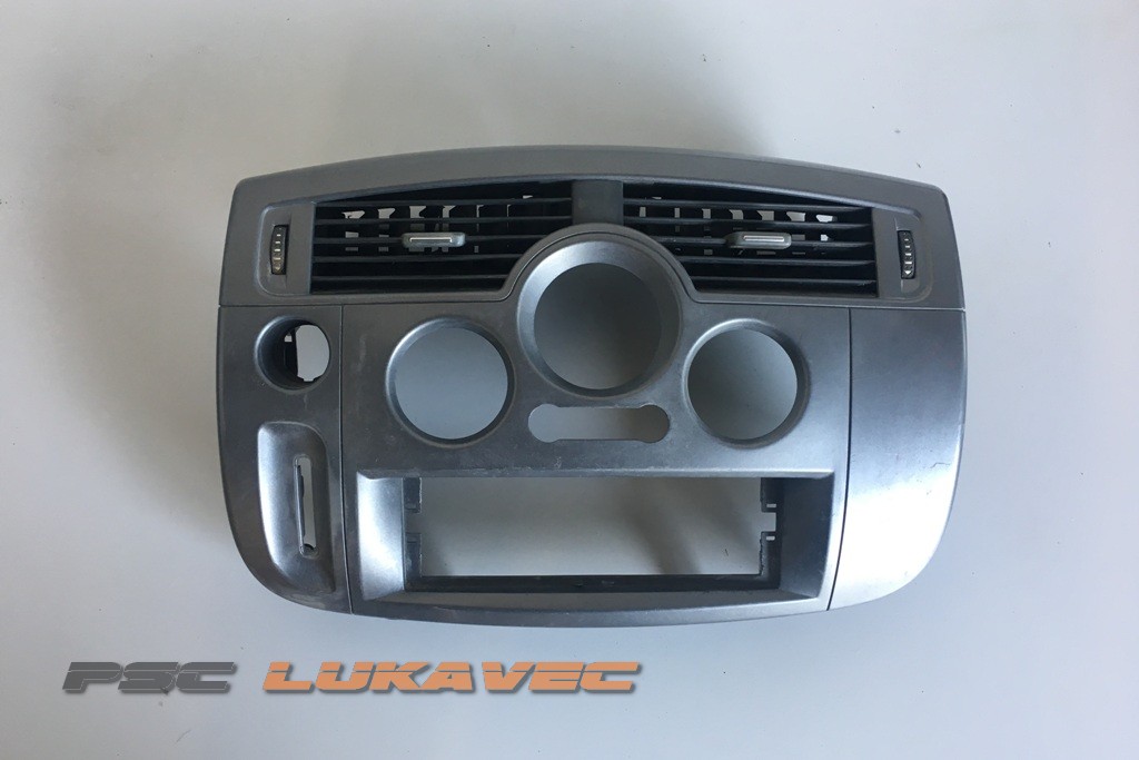 RENAULT SCENIC 2 KONZOLA VENTILACIJE 8200140715