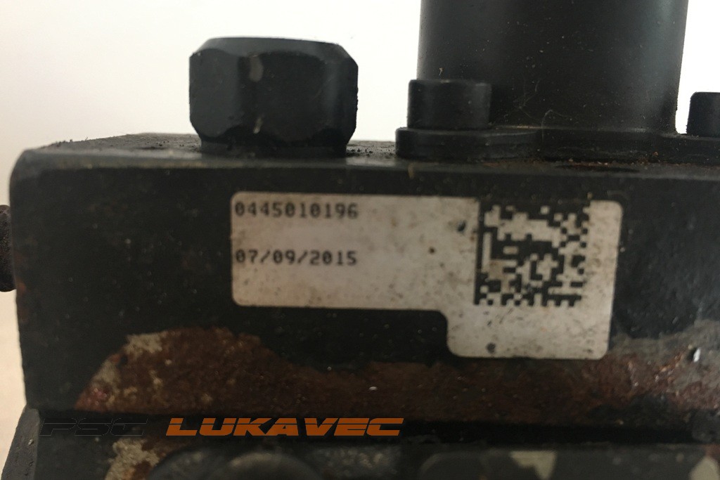 RENAULT TRAFIC 2 VISOKOTLAČNA PUMPA GORIVA 2.5 DCI 8200754783