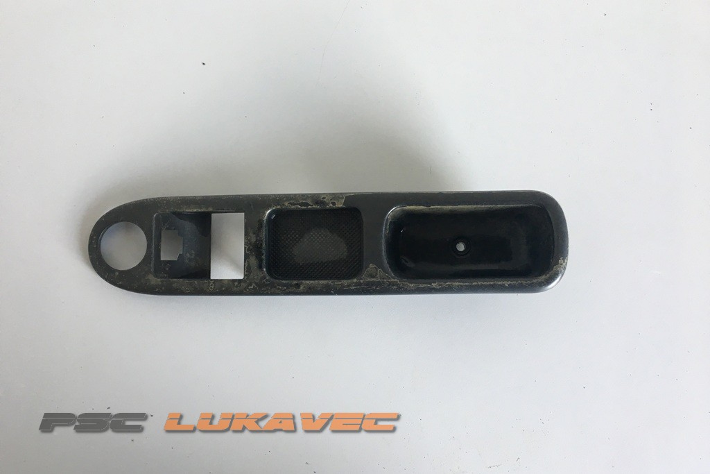 PEUGEOT 307 KONZOLA PREKIDAČA PODIZAČA STAKLA