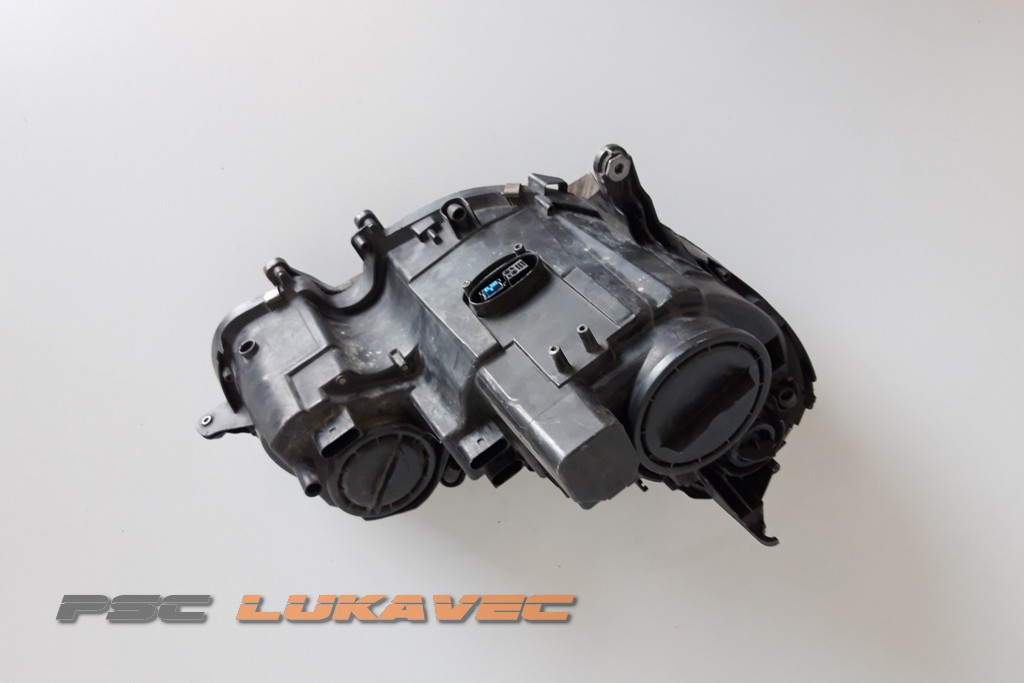 MERCEDES E KLASA W211 FAR LIJEVI 2118204761