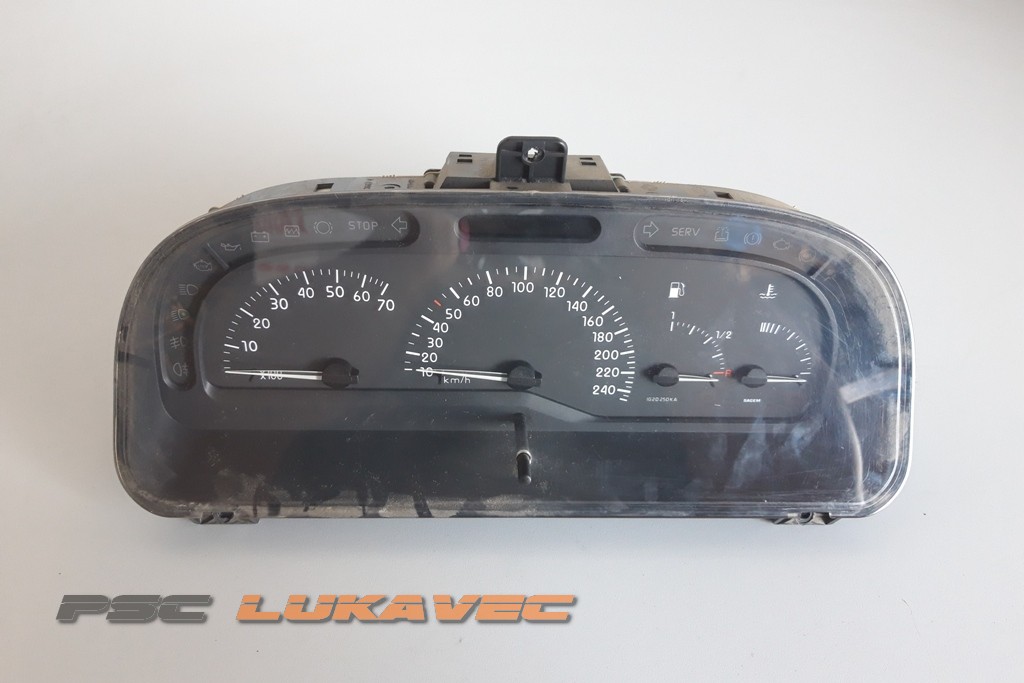 RENAULT LAGUNA 1 INSTRUMENT TABLA LAGUNA 1 KILOMETAR SAT 8200022435