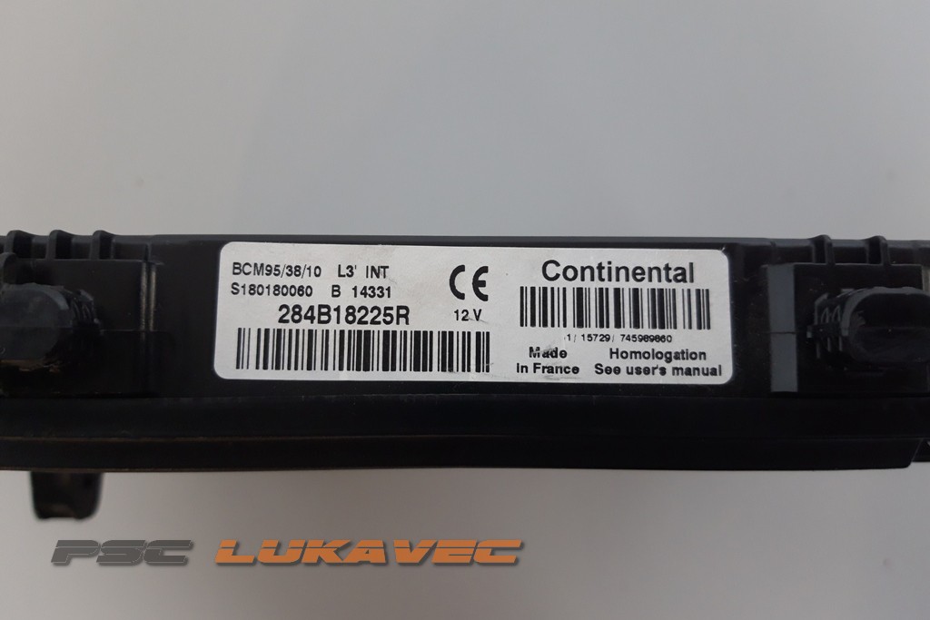 RENAULT MEGANE 3 BCM KUTIJA MEGANE 3 KUTIJA OSIGURAČA 284B18225R