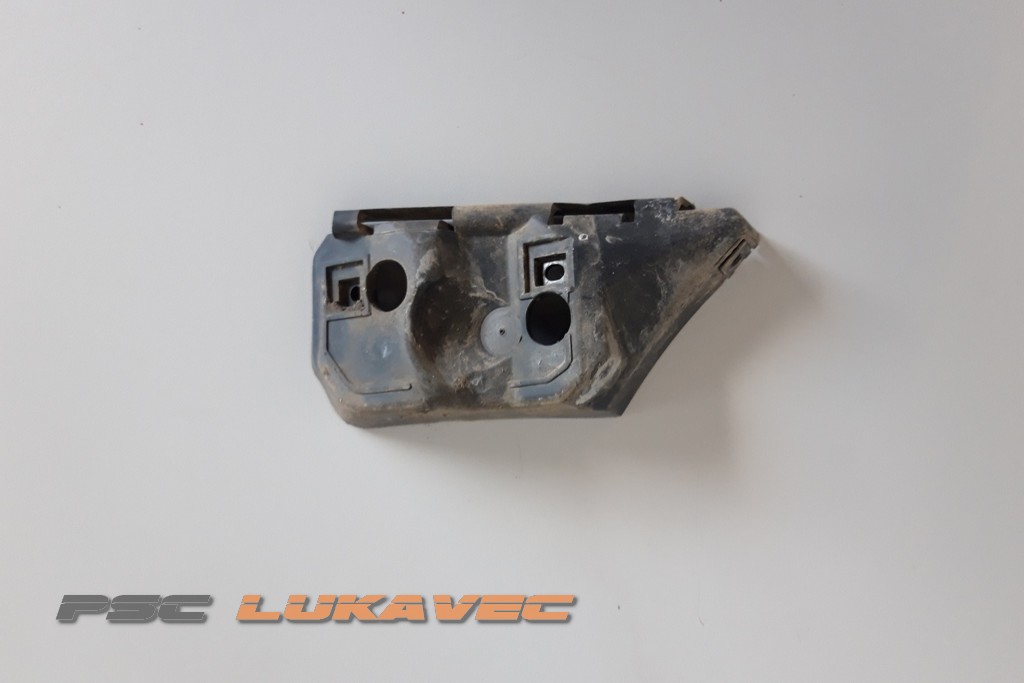 VOLVO V50 NOSAČ BRANIKA PREDNJI DESNI 30655875