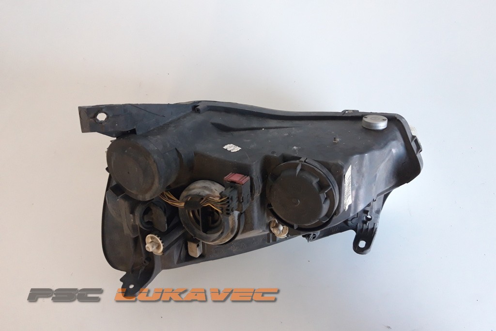 OPEL CORSA C FAR DESNI 93173264