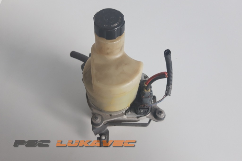 VOLVO V50 SERVO PUMPA 5N513K514CA