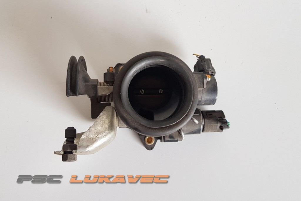 PEUGEOT 107 KLAPNA GASA 1.0i 163645