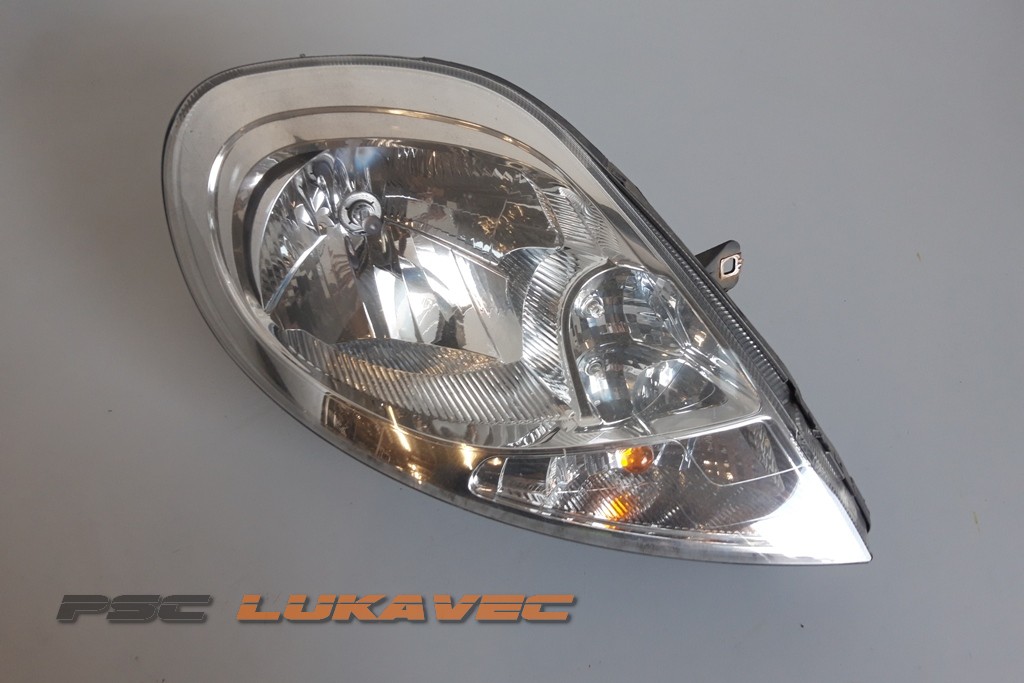 OPEL VIVARO FAR DESNI 89313986