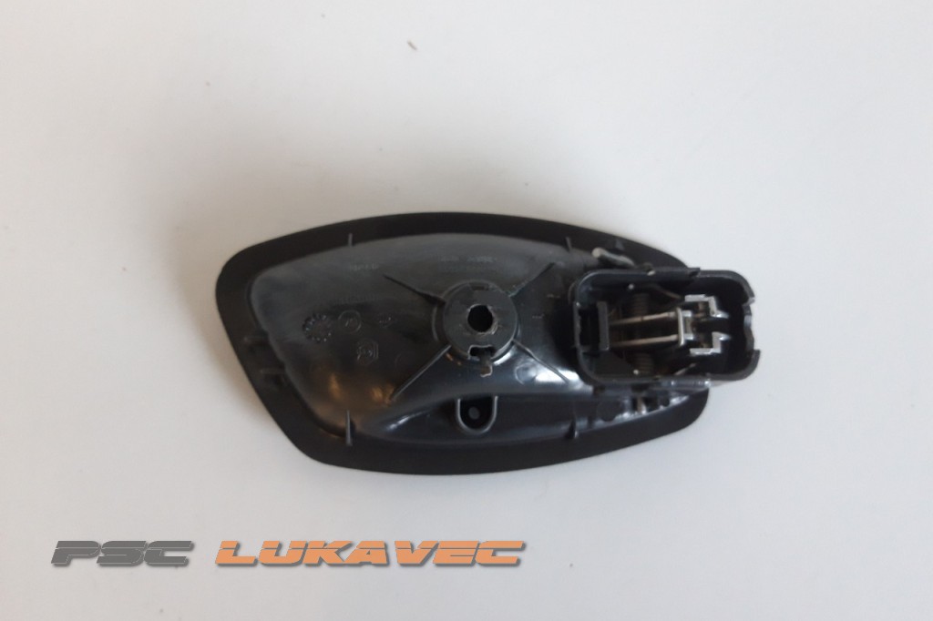 RENAULT FLUENCE KVAKA VRATA PREDNJA LIJEVA 826730001R