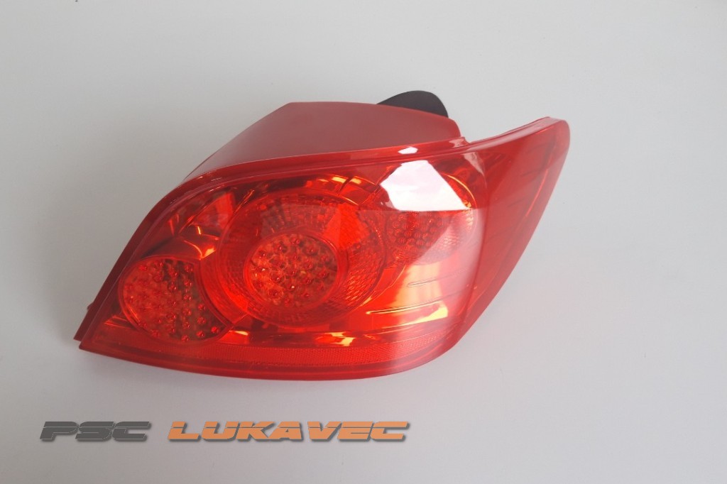 PEUGEOT 307 ZADNJI DESNO ŠTOP SVJETLO 557675B