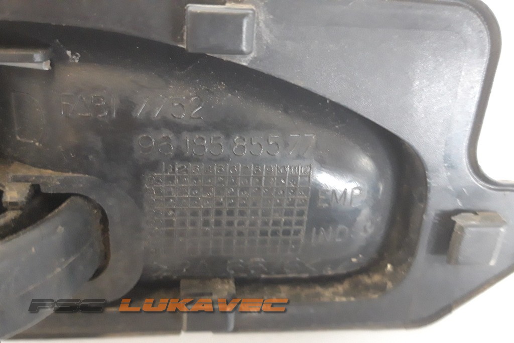 CITROEN SAXO KVAKA VRATA UNUTARNJA DESNA 9618585577