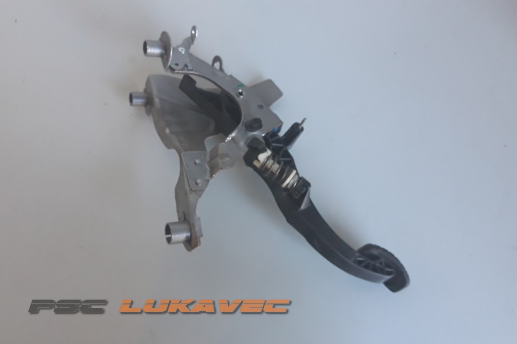 RENAULT MEGANE 3 PEDALA KVAČILA 1.5 DCI 465030037R