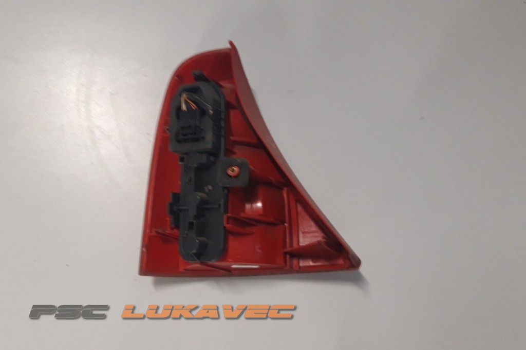 RENAULT CLIO 2 ŠTOP SVJETLO DESNO 7700410518