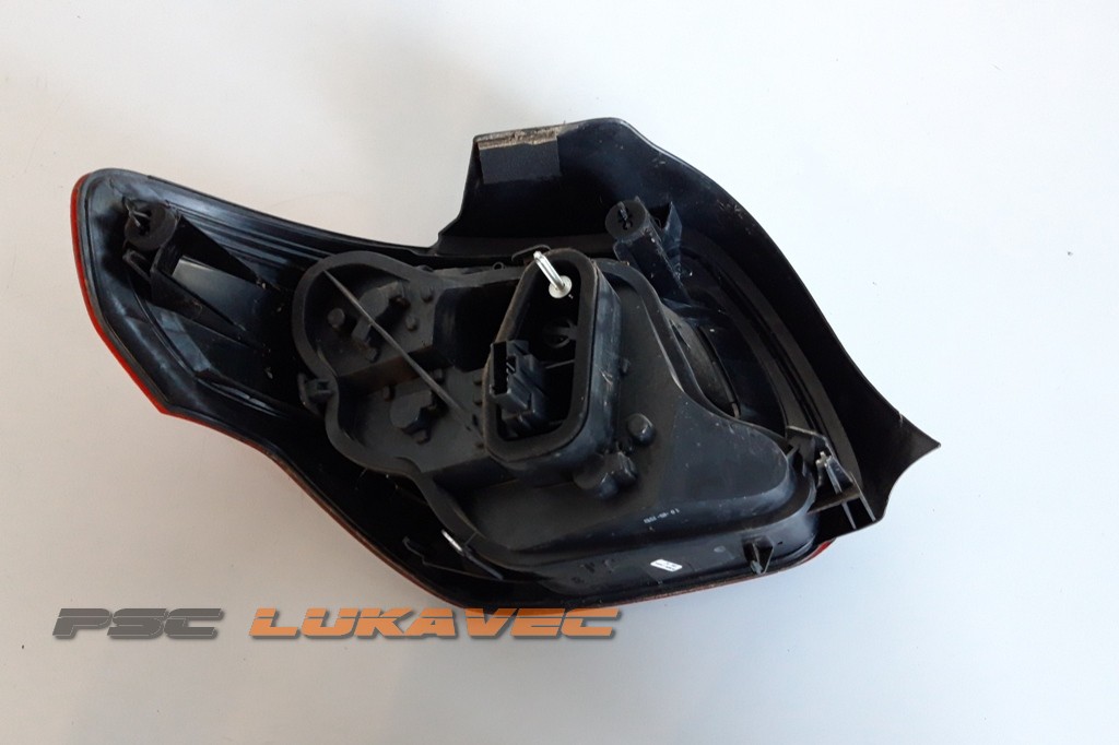 CITROEN DS3 ŠTOP SVJETLO DESNO 9683115380