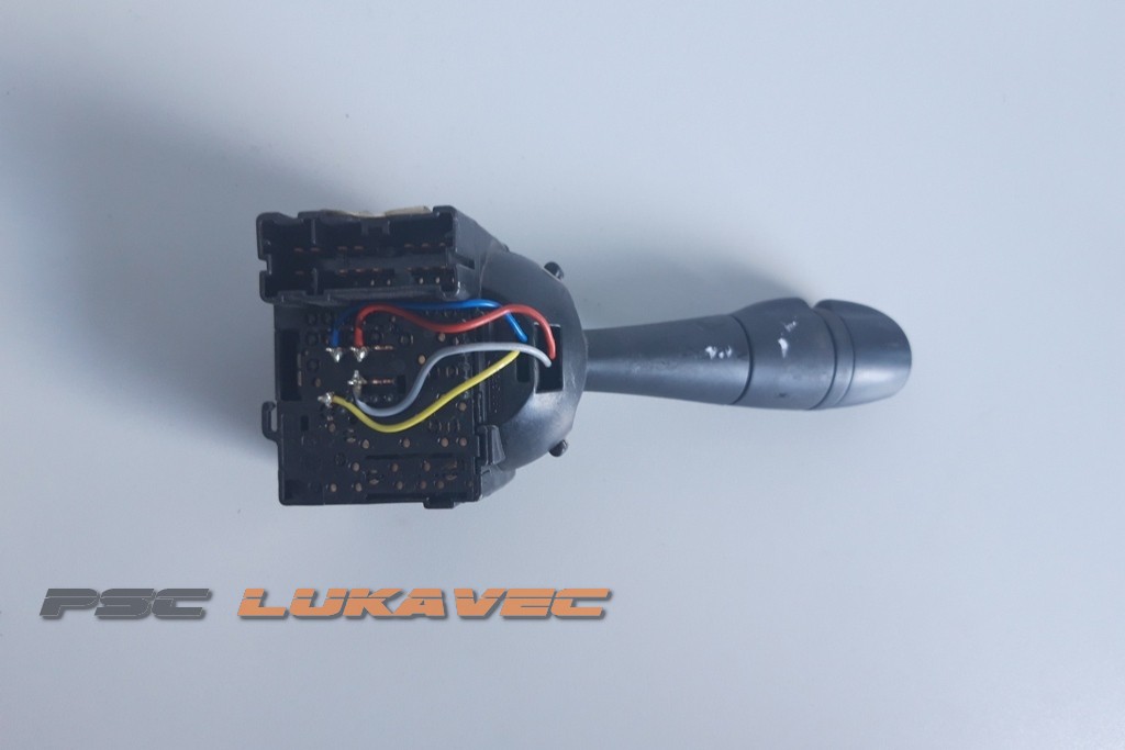 DACIA DUSTER RUČICA SVJETALA 681728631R