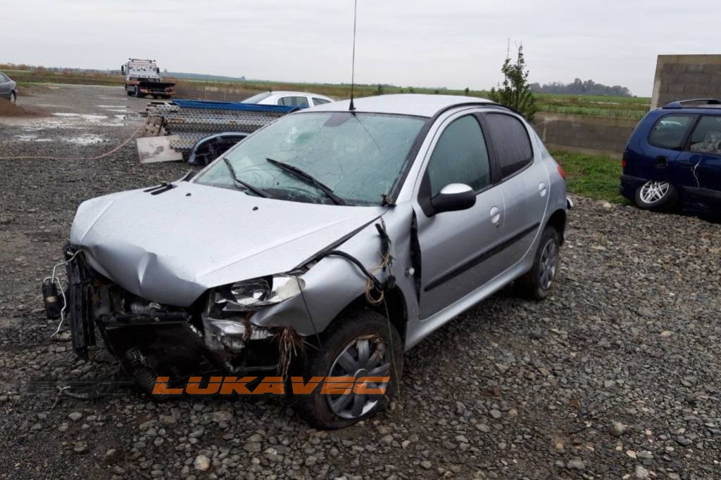 PEUGEOT 206 DIJELOVI 1.4i 2002.