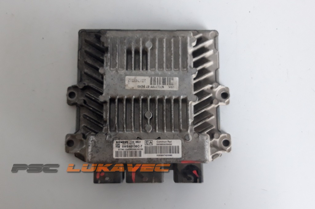 PEUGEOT 2.0 HDI KOMOPJUTER MOTORA 5WS40135C-T SID 801A