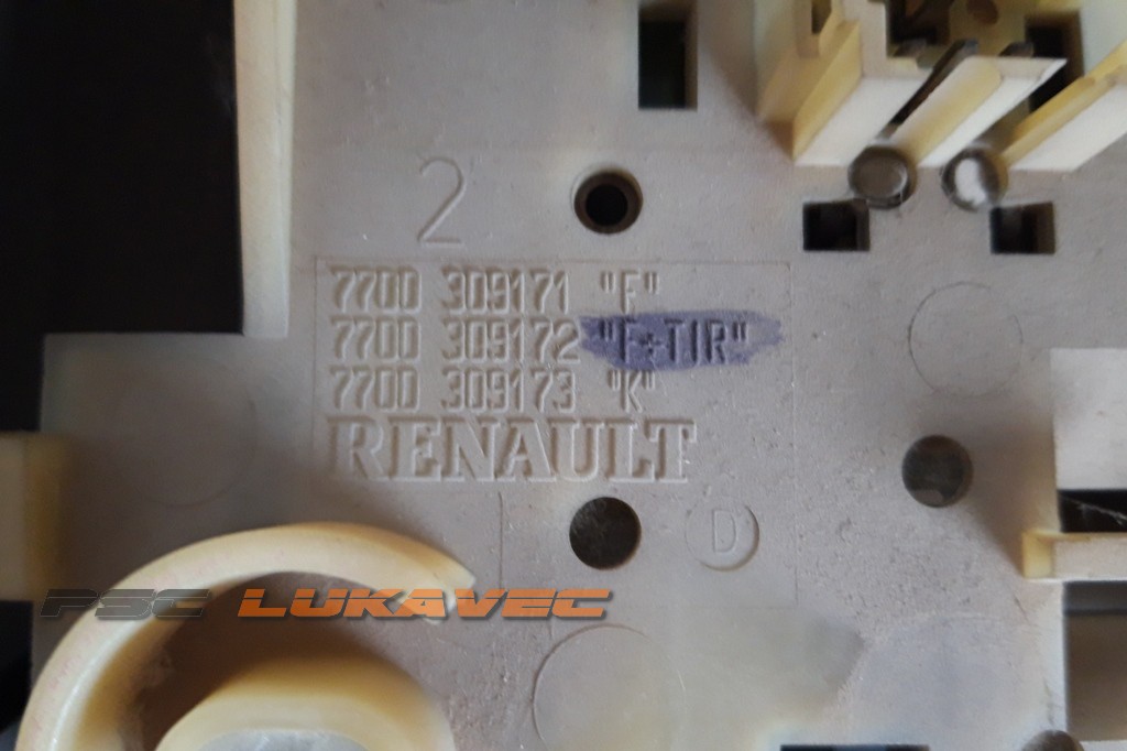 RENAULT KANGOO SVJETLO KABINE 7700309171