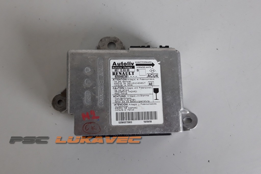 RENAULT MEGANE 2 CENTRALA ZRAČNOG JASTUKA 8200682381