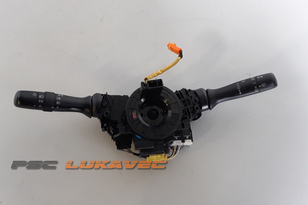 TOYOTA YARIS ZAVOJNICA VOLANA YARIS RUČICE VOLANA 75E324