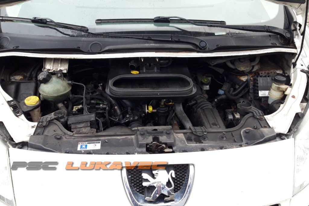 PEUGEOT EXPERT DIJELOVI 2.0 HDI 2009.