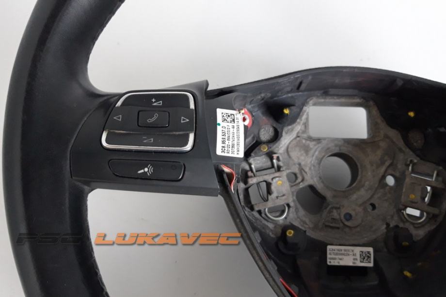 PASSAT VOLAN  PASSAT 3C VOLAN PASSAT KOLO VOLANA 2010.