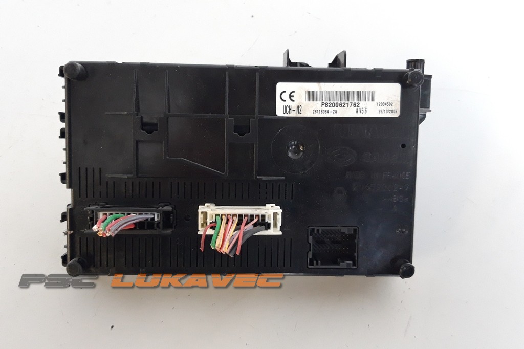 RENAULT CLIO 2 KUTIJA OSIGURAČA UCH N2 8200621762 2005.