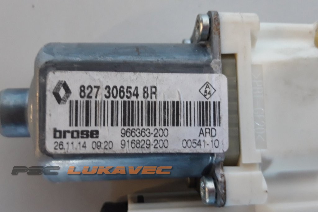 RENAULT MEGANE 3 PODIZAČ STAKLA ZADNJI DESNI 827306548R