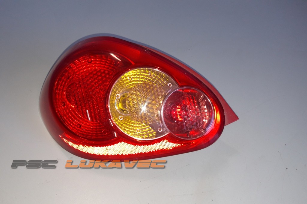 TOYOTA AYGO ŠTOP SVJETLO LIJEVO 815600H020