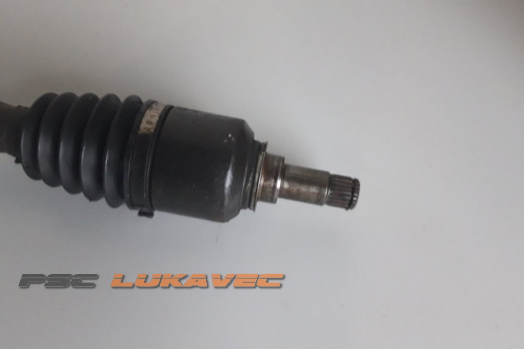 MERCEDES A KLASA W169 POLUOSOVINA LIJEVA A1693601172