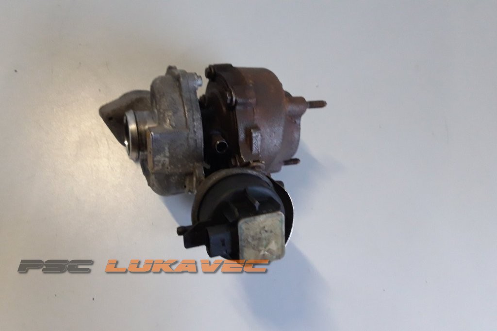 AUDI Q5 TURBINA 2.0 TDI 03L145701E