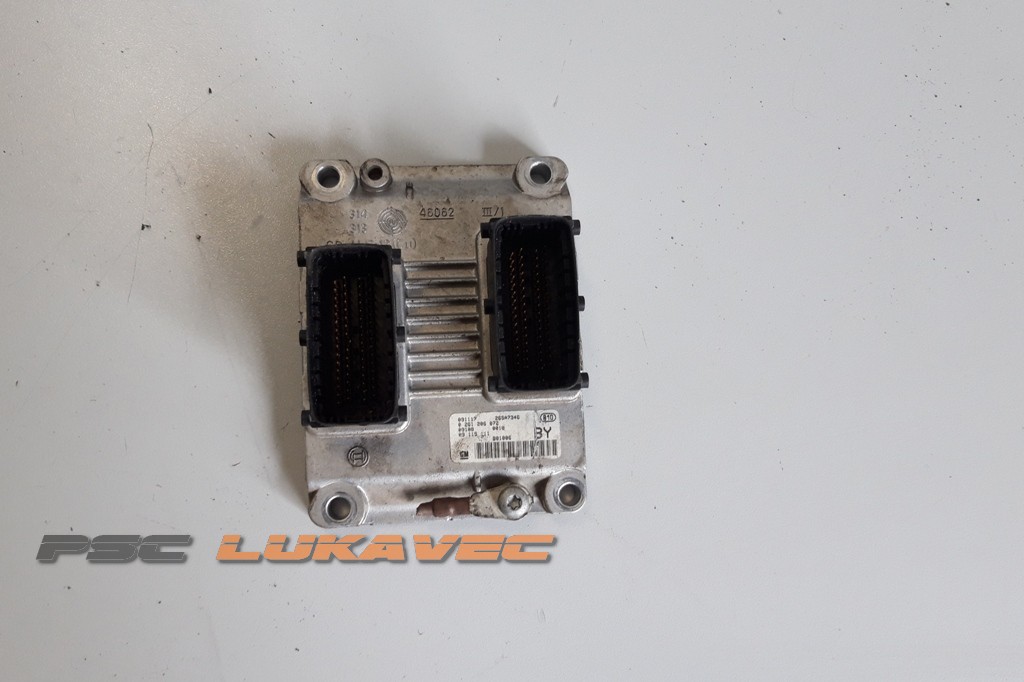OPEL CORSA C KOMPJUTER MOTORA Z10XE 0261206072