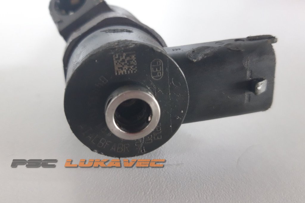 OPEL 1.3 CDTI DIZNE OPEL 1.3 CDTI INJEKTOR 0445110183 BOSCH