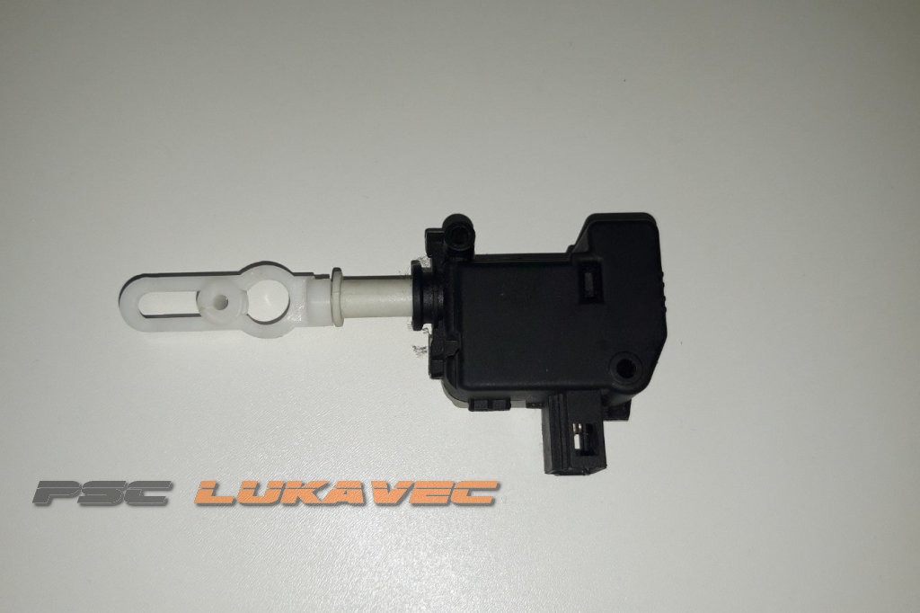 AUDI A4 B6 MOTORIĆ CENTRALNE BRAVE GEPEKA 1J6862159A