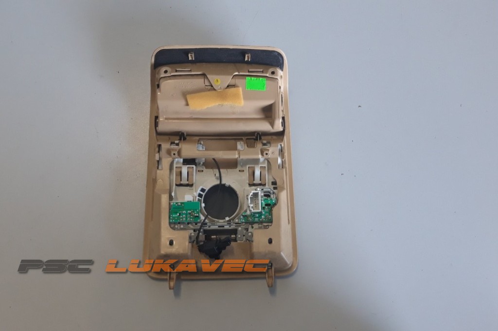 VW PASSAT B6 SVJETLO KABINE 3C0867489B