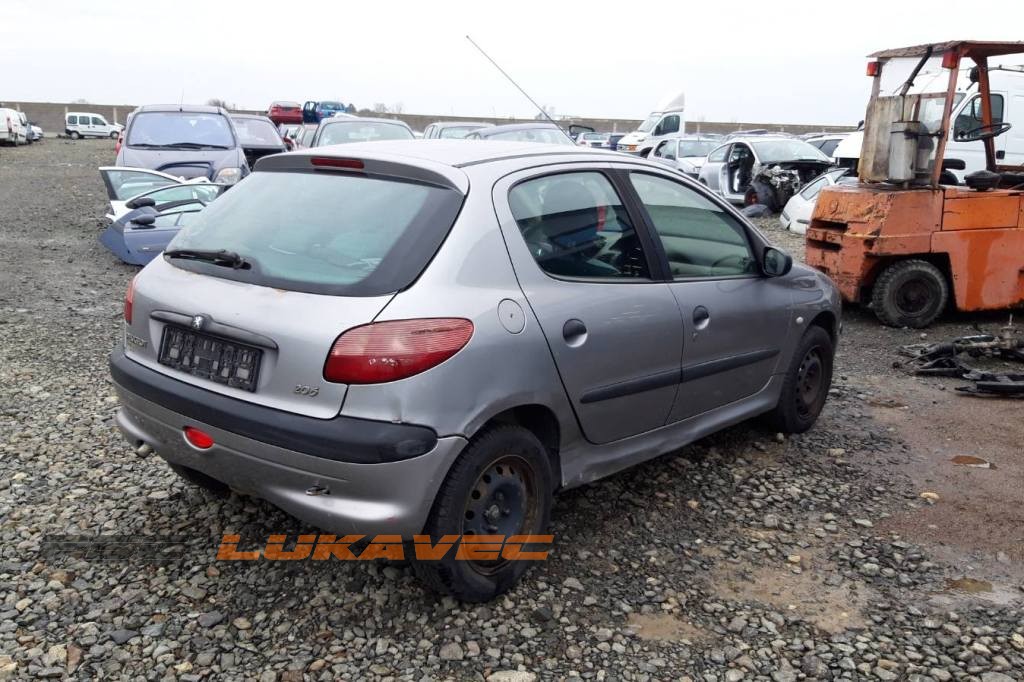 PEUGEOT 206 DIJELOVI 1.4i 2002.