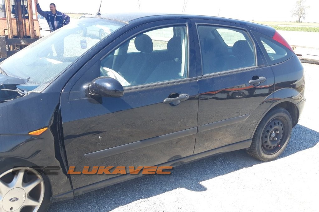 FORD FOCUS VRATA PREDNJA LIJEVA 2001.
