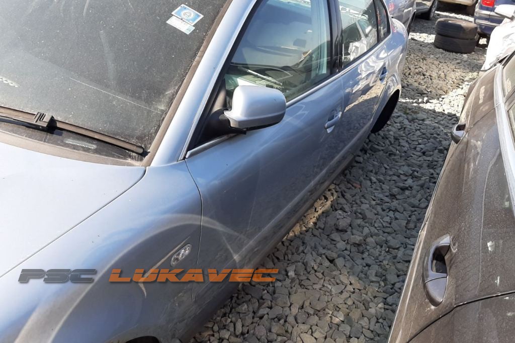 VW PASSAT B5 VRATA PREDNJA LIJEVA 2004.