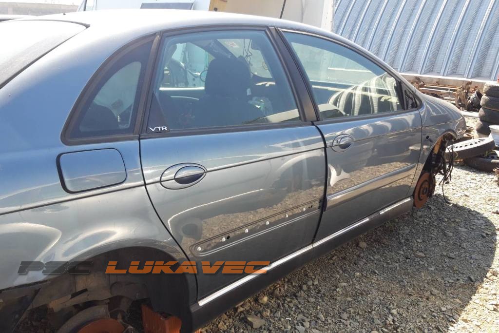 CITROEN C5 VRATA ZADNJA DESNA 2006.
