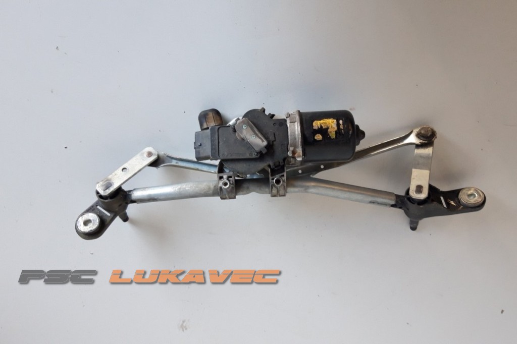 RENAULT CLIO 3 MOTORIĆ BRISAČA PREDNJI SA ŠKARAMA 8200268931