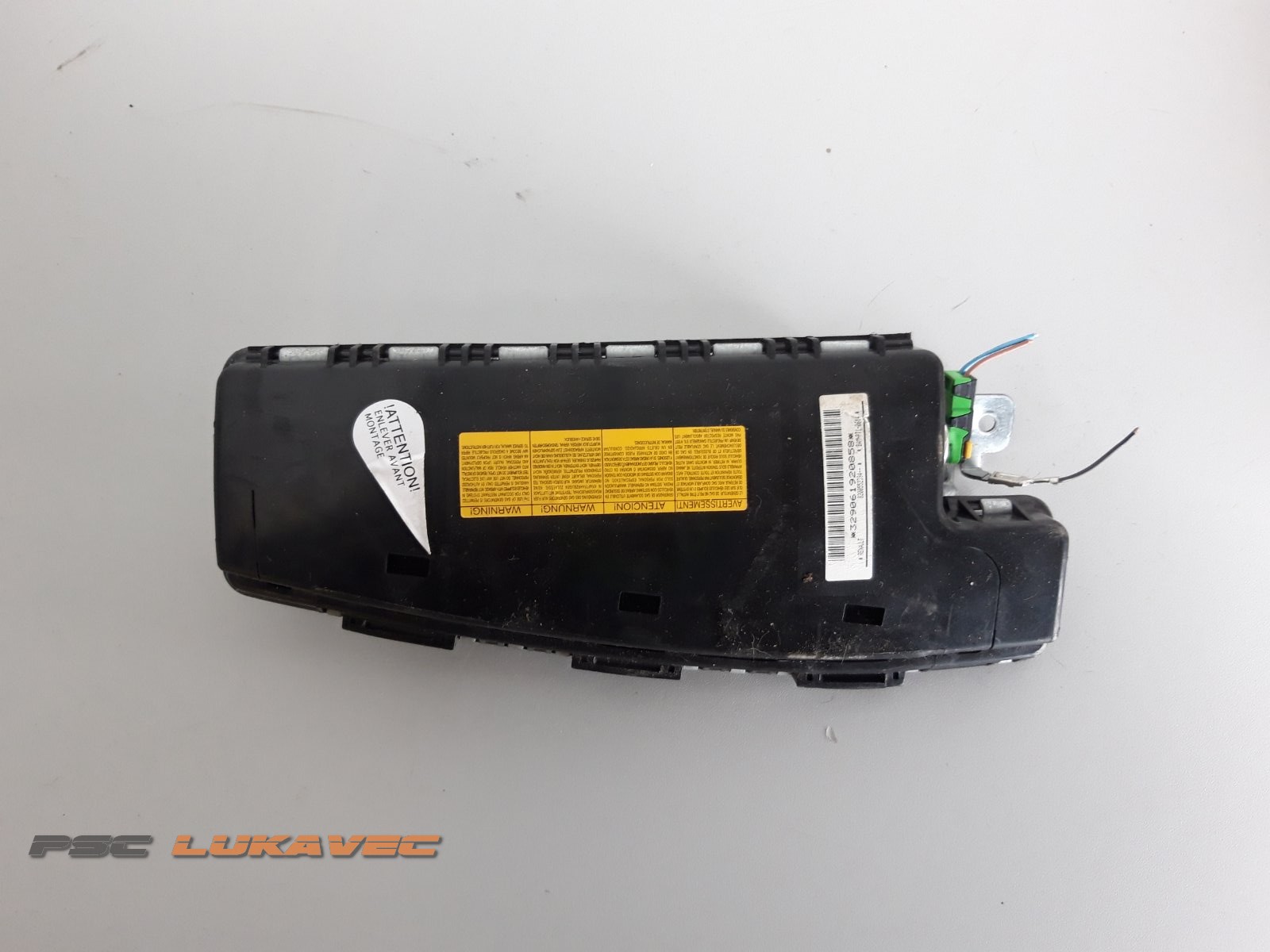 RENAULT CLIO 3 ZRAČNI JASTUK VOZAČEVOG SJEDALA 8200552394