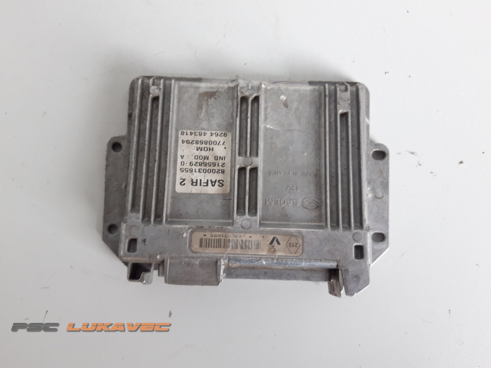 RENAULT CLIO 2 KOMPJUTER MOTORA 1.2 8200031655