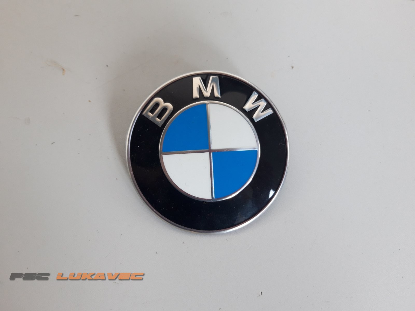 BMW 3 ZNAK PREDNJI G20 EMBLEM PREDNJI 51147499154 BMW 3 G20