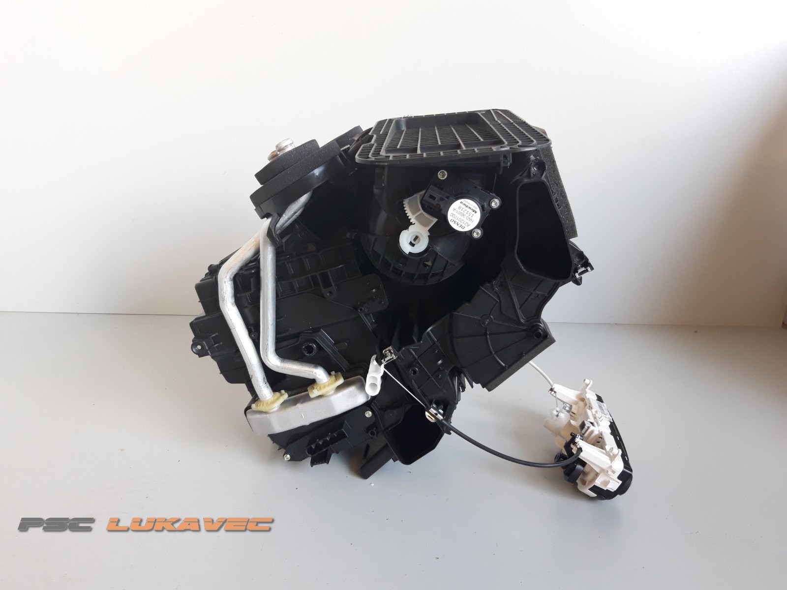 RENAULT CLIO 4 KUTIJA VENTILACIJE CLIO 4 CENTRALNA JEDINICA KLIME